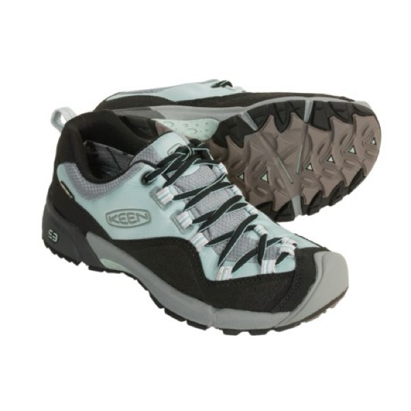 Keen Shoes - Keen Women's Wasatch Crest Vent Sneakers Size 6.5